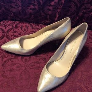 Gold shoes